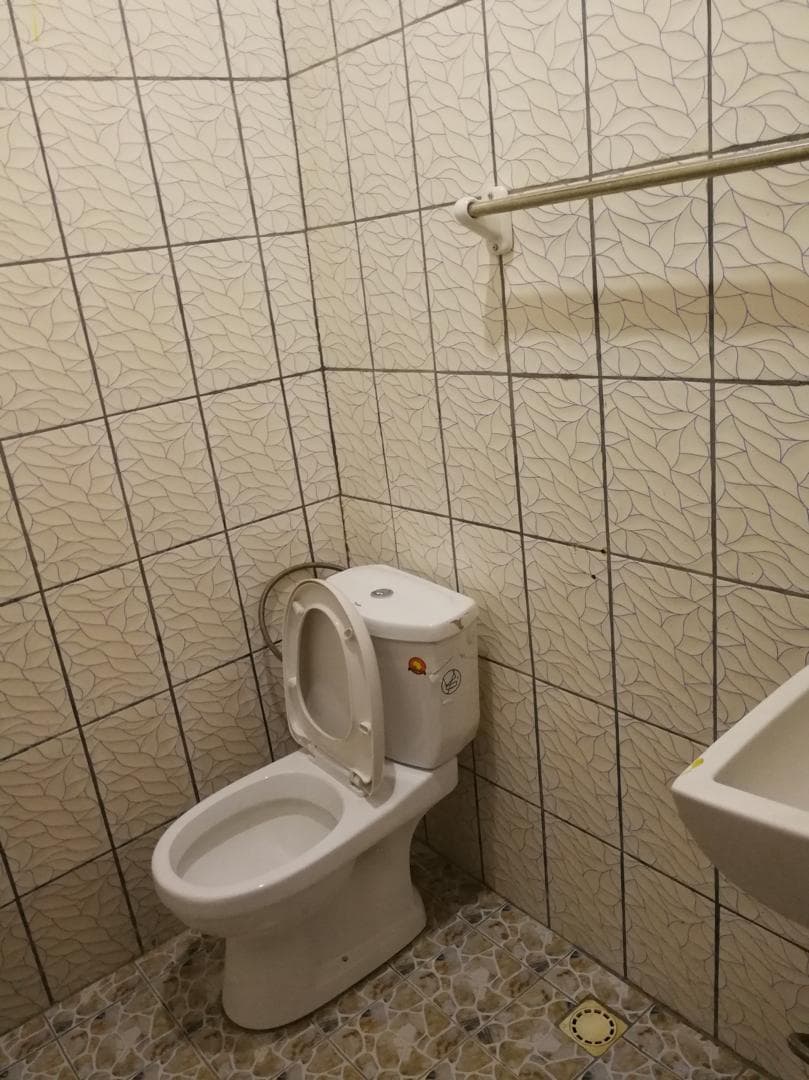 Villa en location à Kano Bertoua, à une centaine de mètres derrière le Château d'eau - Photo 1